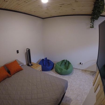 Blackpine Hostel 메딜린 외부 사진