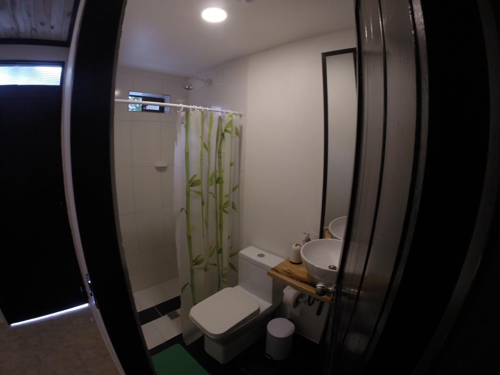 Blackpine Hostel 메딜린 외부 사진