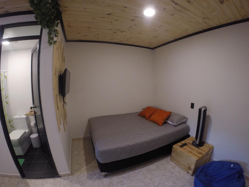 Blackpine Hostel 메딜린 외부 사진