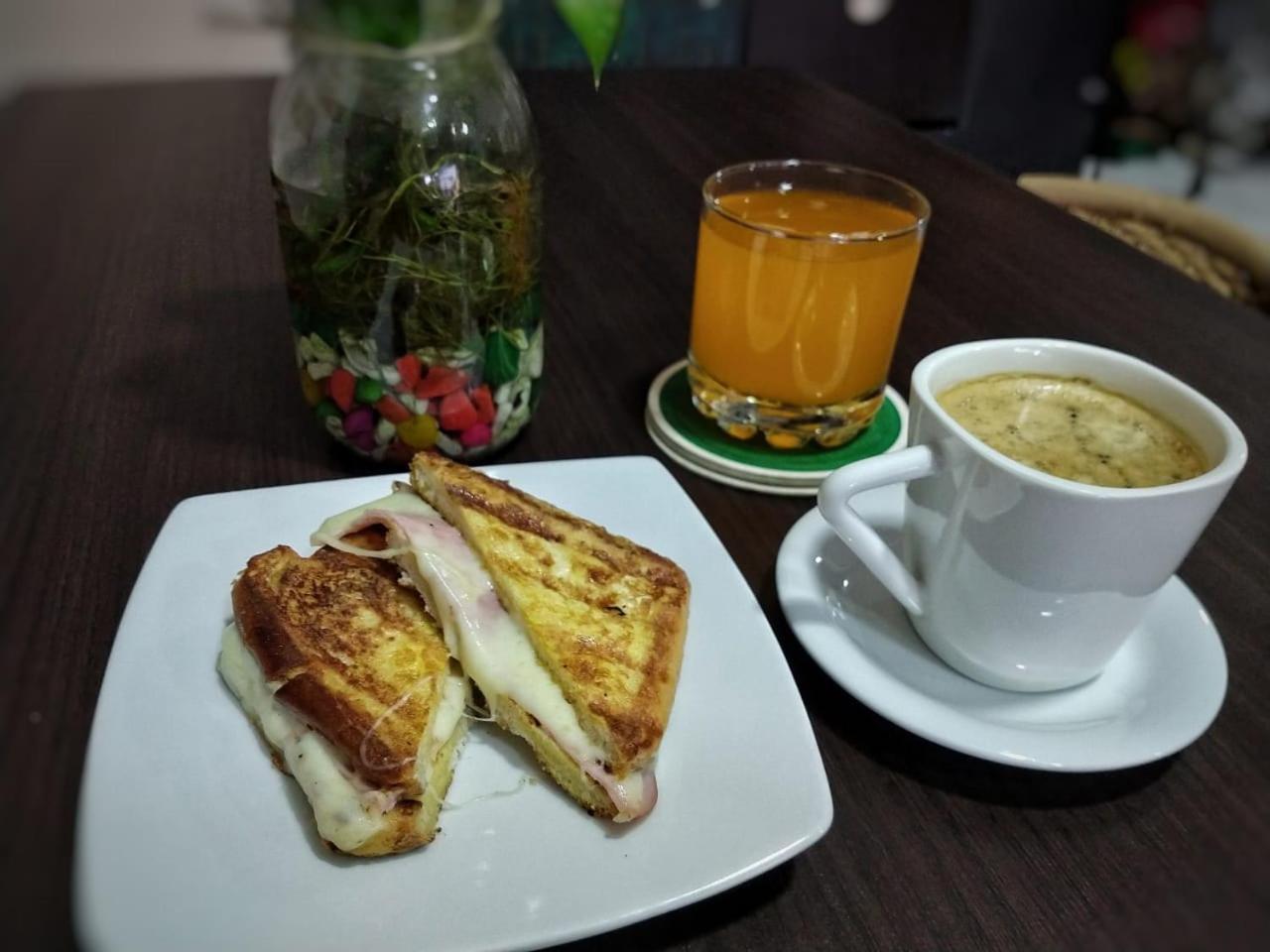 Blackpine Hostel 메딜린 외부 사진
