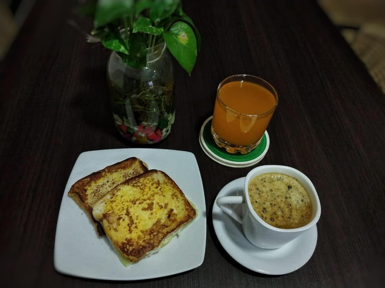 Blackpine Hostel 메딜린 외부 사진